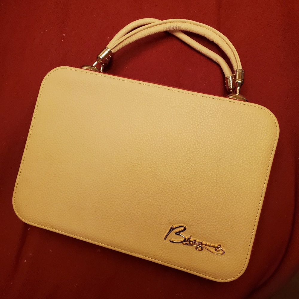 VERY RARE Besame Train Case